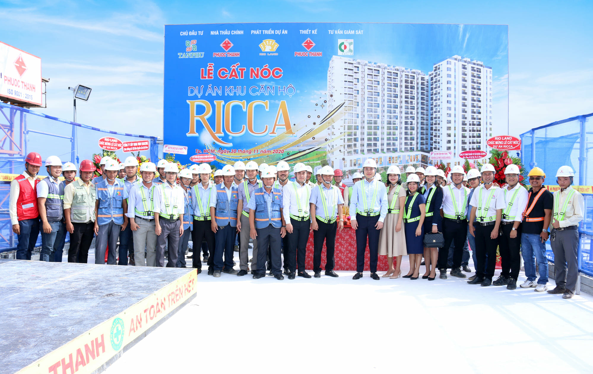 Cất nóc Ricca quận 9